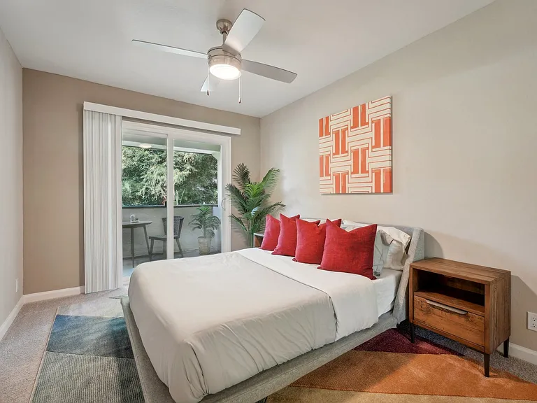Northgate Apartments — Photo 9