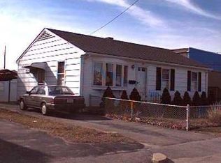 37 Peckham St, Pawtucket, RI 02861