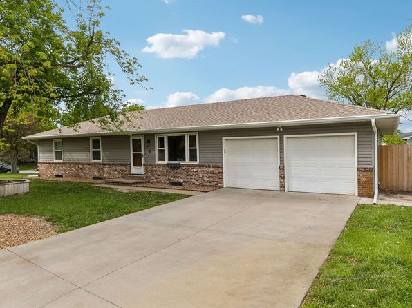 6 Adams Pl, Halstead, KS 67056