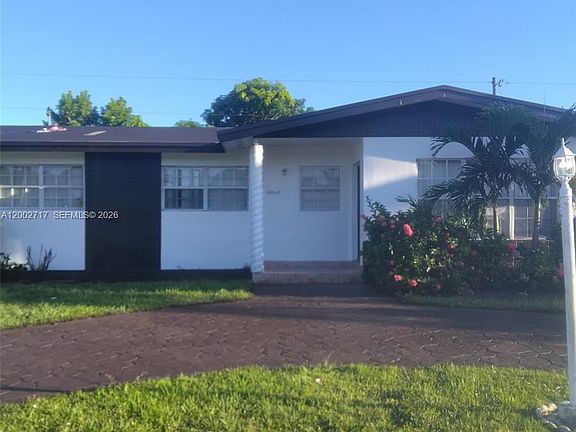 3rd image of 11960 SW 176th St