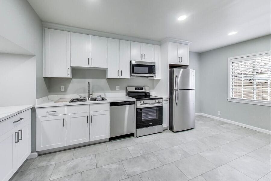 1st image of 37 12th Ave