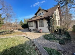 1073 Kingston Rd, Princeton, NJ 08540