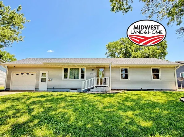 306 N 18th St, Marysville, KS 66508