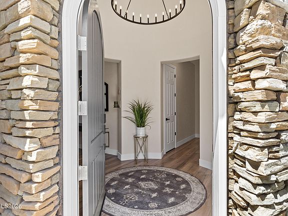 4th image of 2957 Stonebridge Trl