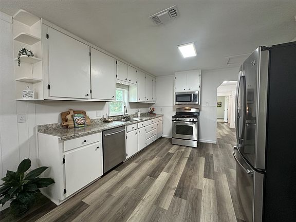 5th image of 203 Eastover Dr