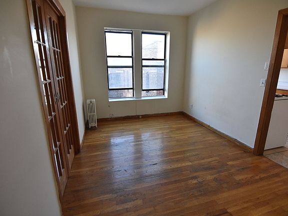 2nd image of 242 Bradhurst Ave #65B