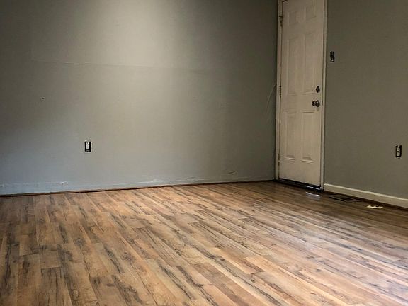 3rd image of 536 Wilder St #1