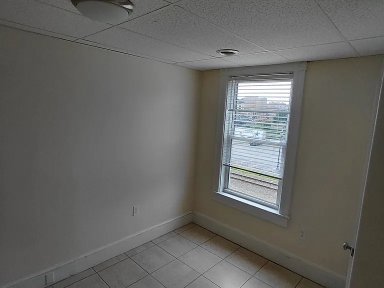 21 Morris St #A — Photo 6