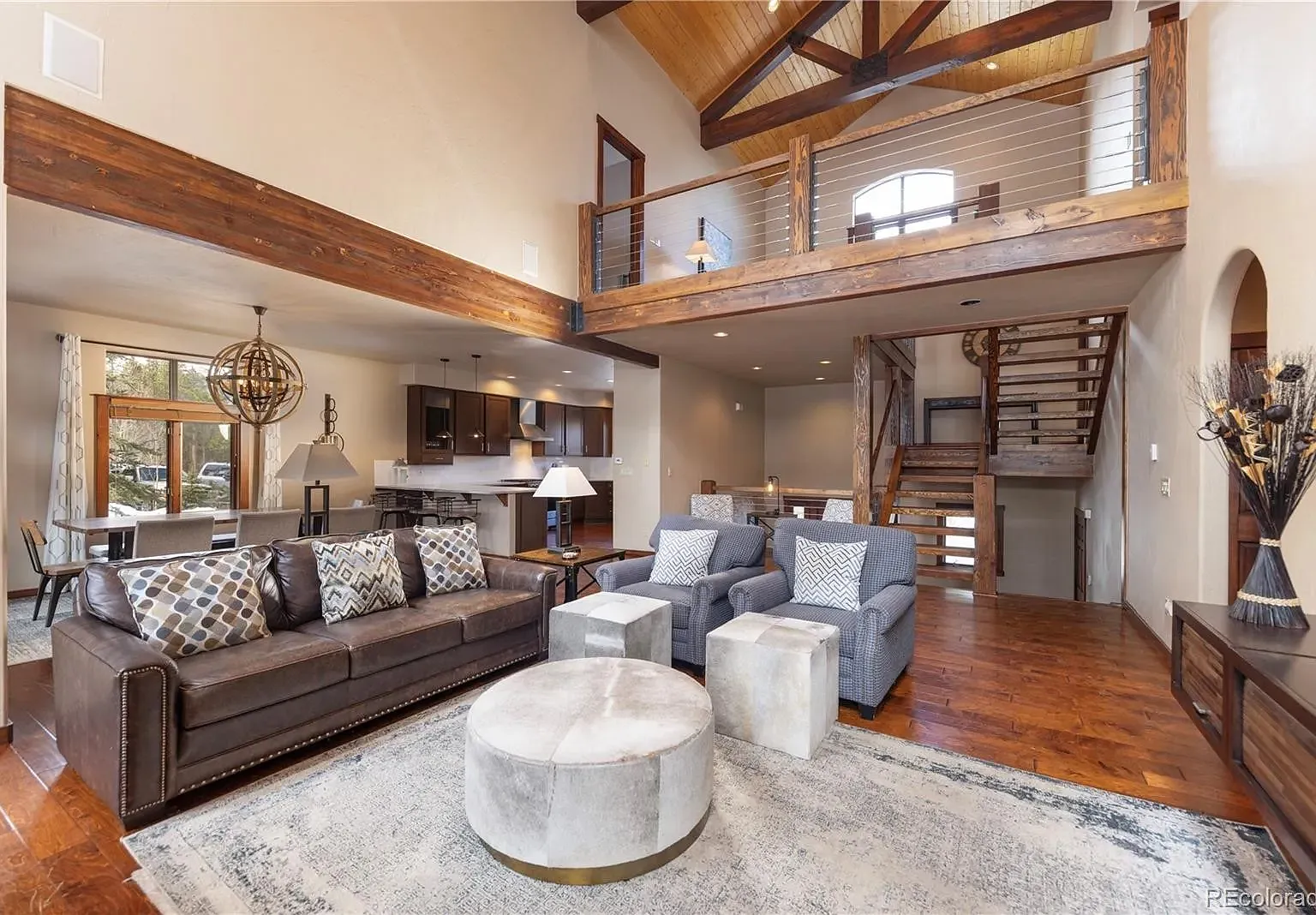 6 bed, 4146 sqft, $12,000 — Photo 4
