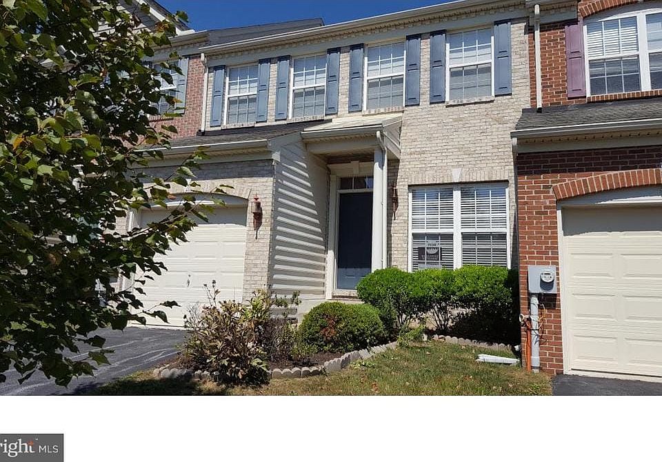 1st image of 128 Penns Manor Dr