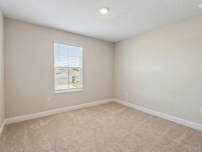 86 Zancara St — Photo 5