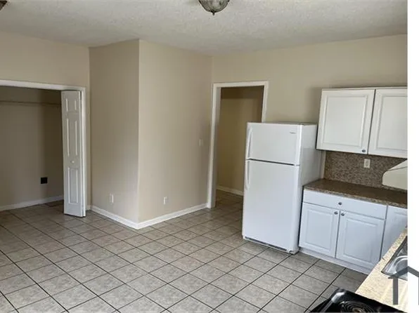 143 E Martin Luther King Jr Dr, Washington, NC 27889