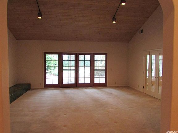 4th image of 27263 E El Macero Dr