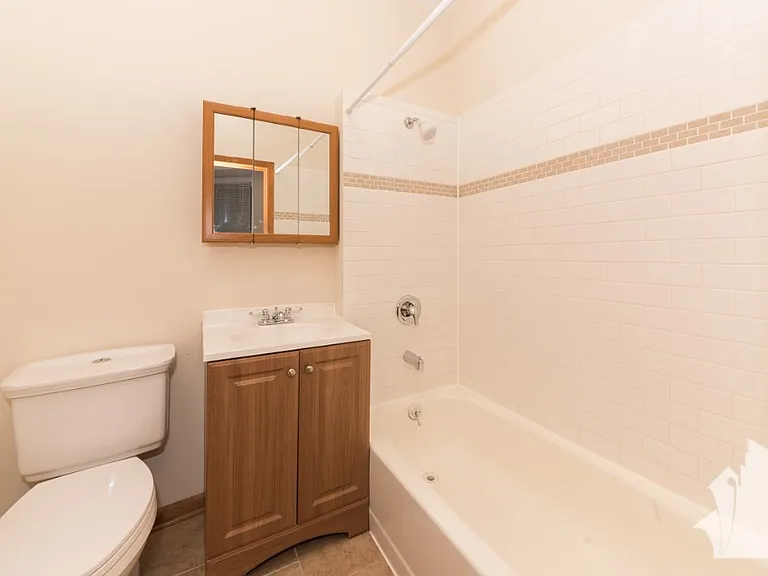 1206 W Wrightwood Ave #3 — Photo 5