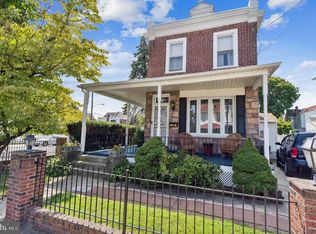 350 Fanshawe St, Philadelphia, PA 19111