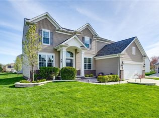 310 W Legend Ct, Highland Heights, OH 44143