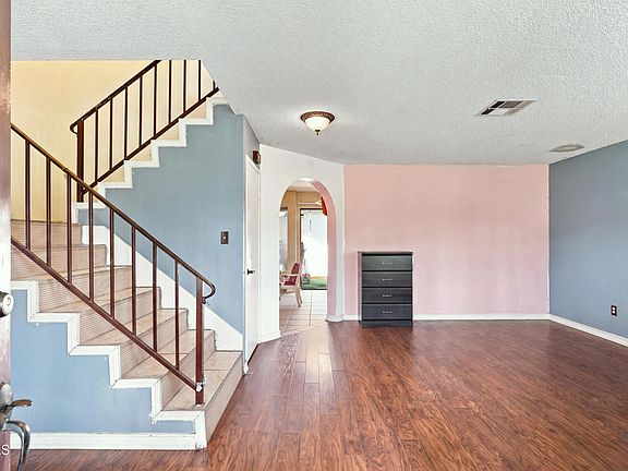 3rd image of 3534 Olds Rd