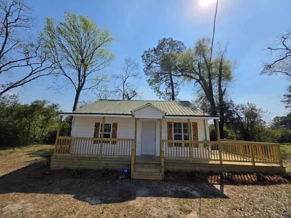 13 Massee Cir, Hawkinsville, GA 31036