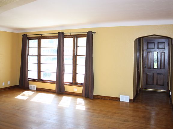 5th image of 1132 Kruse St