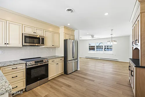 32 Buckingham Dr N #B Photo 1 32 Buckingham Dr N #B Photo 1