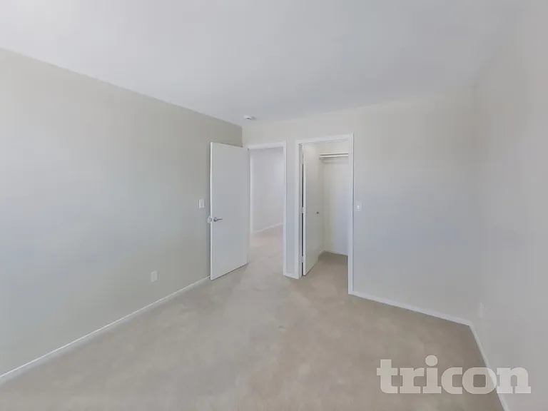 1025 Oceanwood Ave — Photo 13