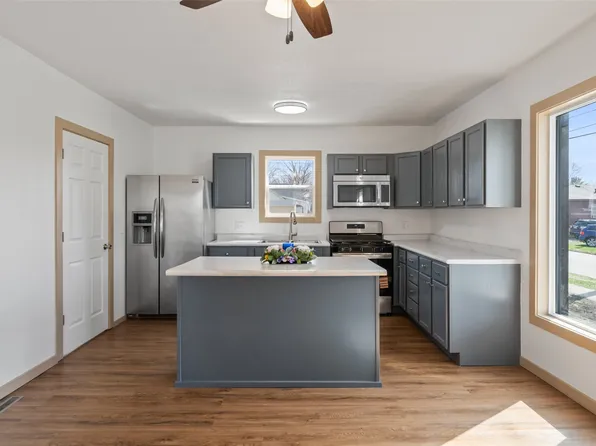 2901 4th St, Des Moines, IA 50313