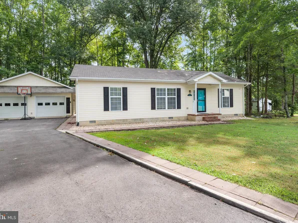 15598 Delaware Dr, King George, VA 22485