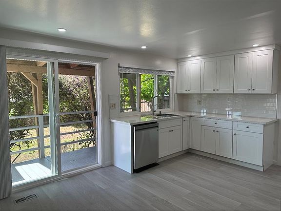 3rd image of 1208 Morrill Ct