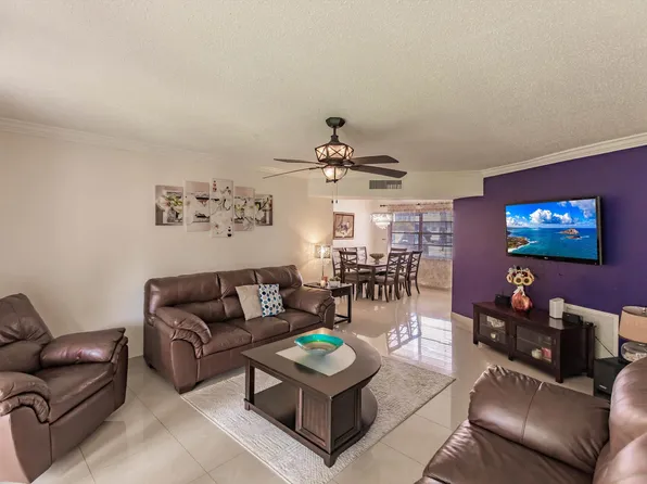 4270 NW 40th Street #105, Lauderdale Lakes, FL 33319