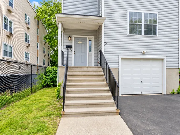 752 Beechwood Ave, Bridgeport, CT 06605