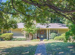 385 N Mendenhall Rd, Memphis, TN 38117