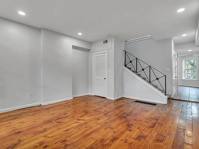 166 Park St #168 — Photo 26