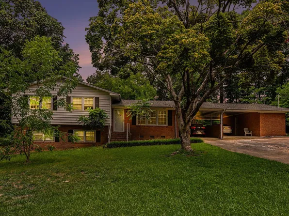 1809 Pinedale Dr, Raleigh, NC 27603
