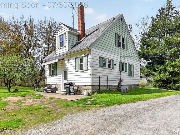 2nd image of 2970 Range Rd