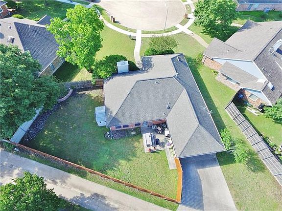 3rd image of 4453 Ballinger Ct