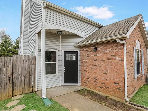3rd image of 1751 Foxcross Dr