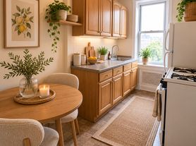 25-21 23rd St, Astoria, NY