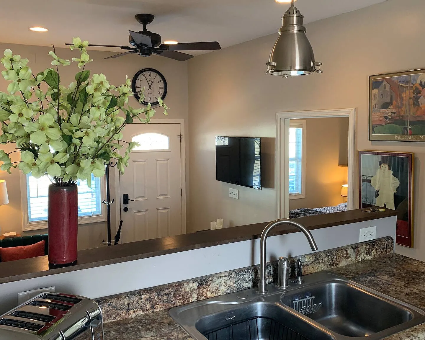 1 bed, 400 sqft, $1,150 — Photo 4