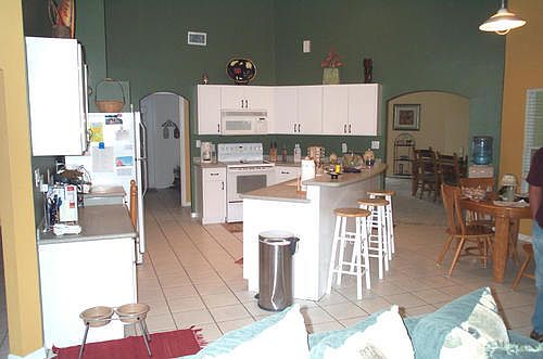 3rd image of 1385 Farnsworth Ave