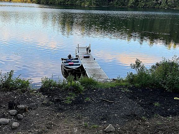 2nd image of 289 Spectacle Pond Rd