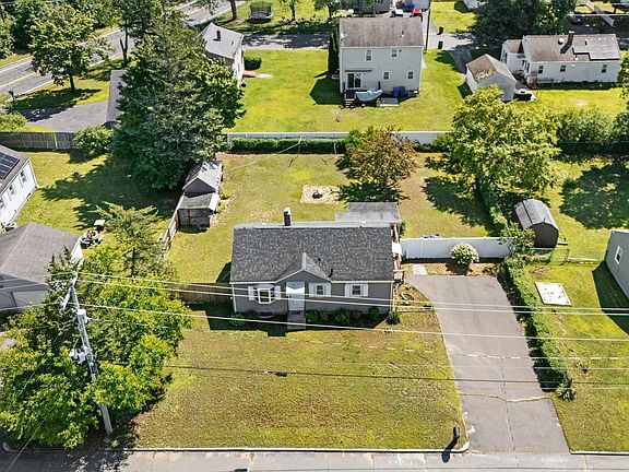 4th image of 133 Denwall Dr