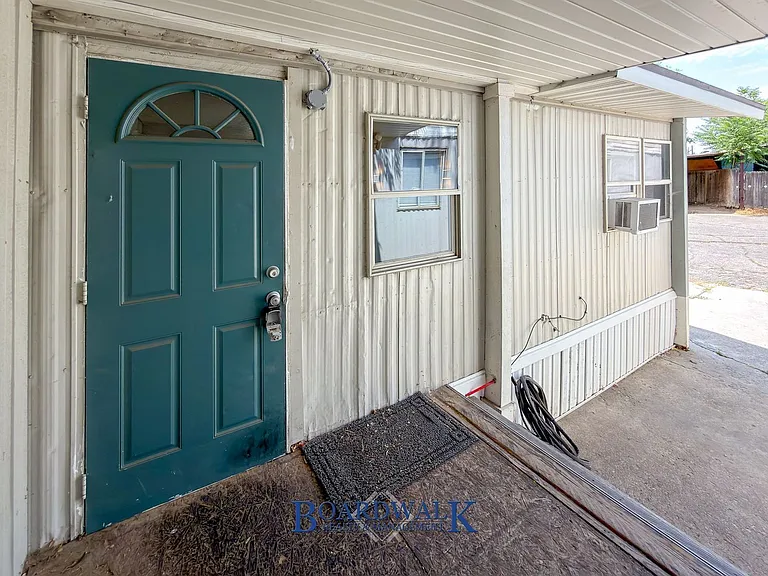 155 W State St #3 — Photo 3