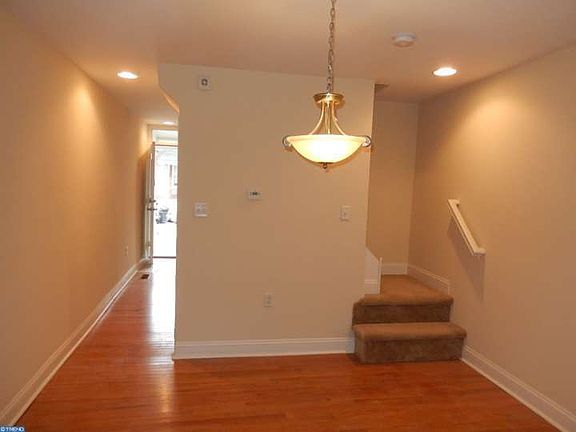 2nd image of 106 N Dupont St
