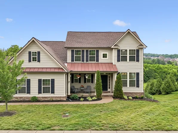 7016 Crimson Leaf Ln, College Grove, TN 37046