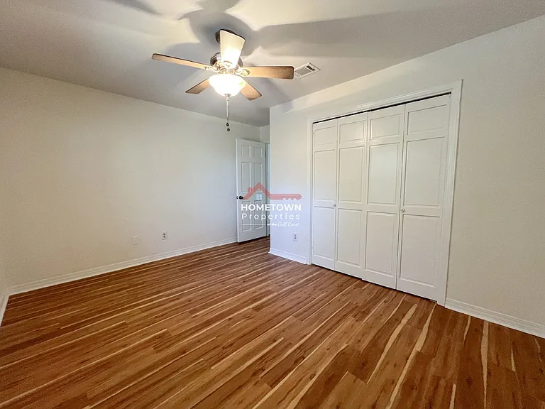 2505 Semoran Dr — Photo 10