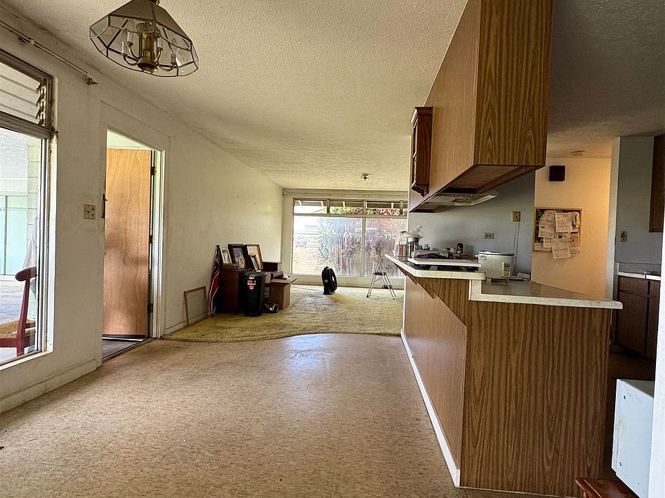 2nd image of 377 Ani St