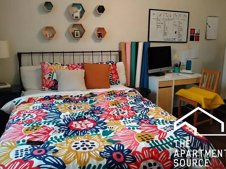 3345 N Marshfield Ave #308 — Photo 9