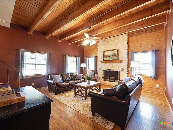 4th image of 417 County Road 323a