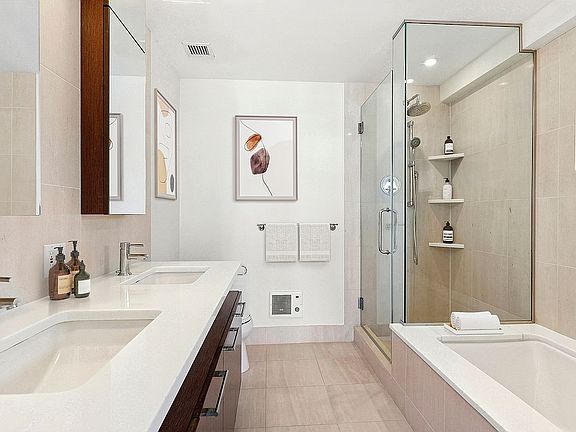 5th image of 39 E 29th St APT 22-A