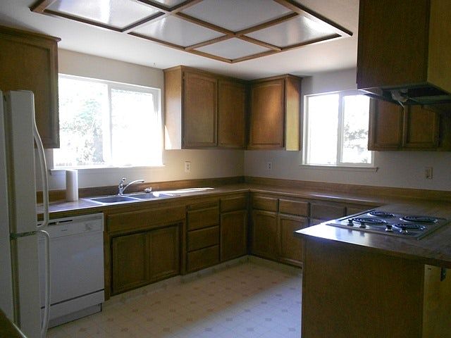 2nd image of 2546 Dudley Dr